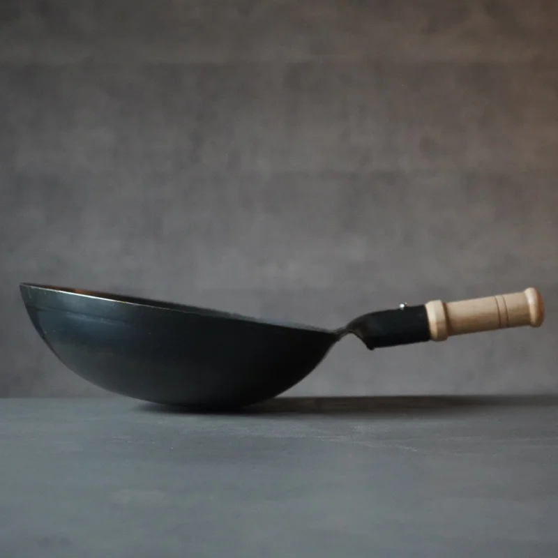 Yamada Iron Hammered Wooden Handle Peking Pot
