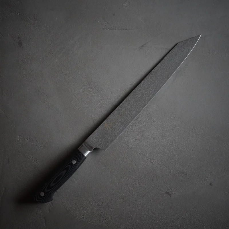 Coreless Damascus sword-shaped willow blade / Sakai Takayuki