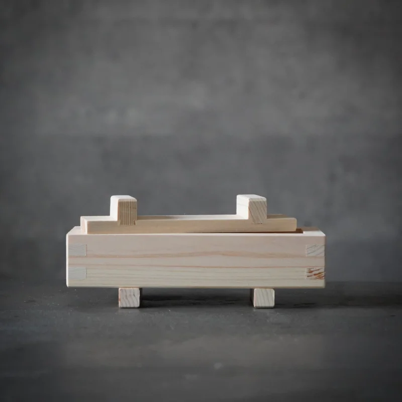 Hinoki Sushi Mold  No-Cut Design | Miyabi Urushi Kogei