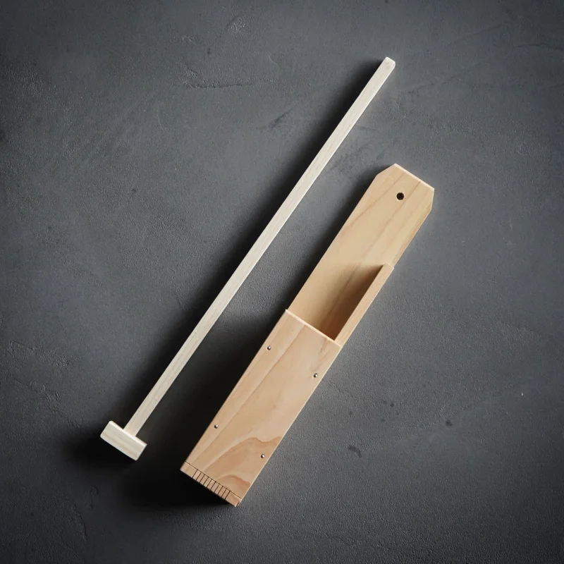 Hinoki Tokoroten Press with Nylon Strings / Miyabi Urushi Kogei